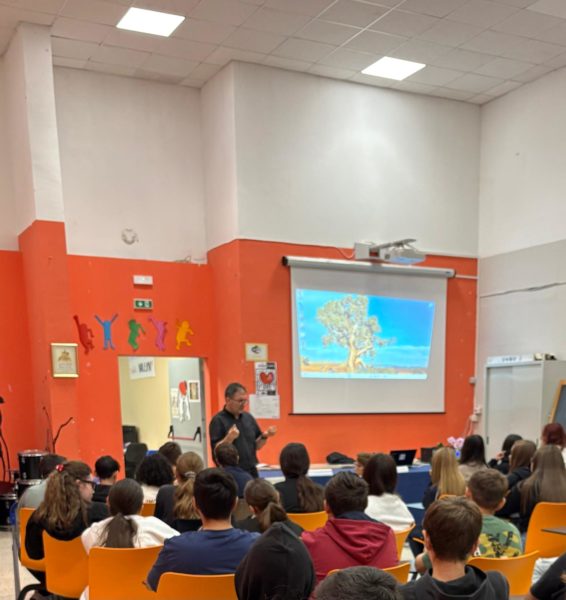 Don Erminio Gallo fa lezione all’ Omnicomprensivo di Trivento